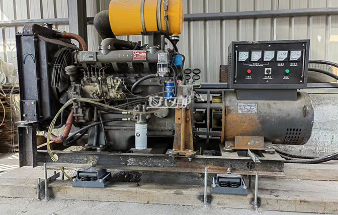 Vibration damping case of diesel generator 