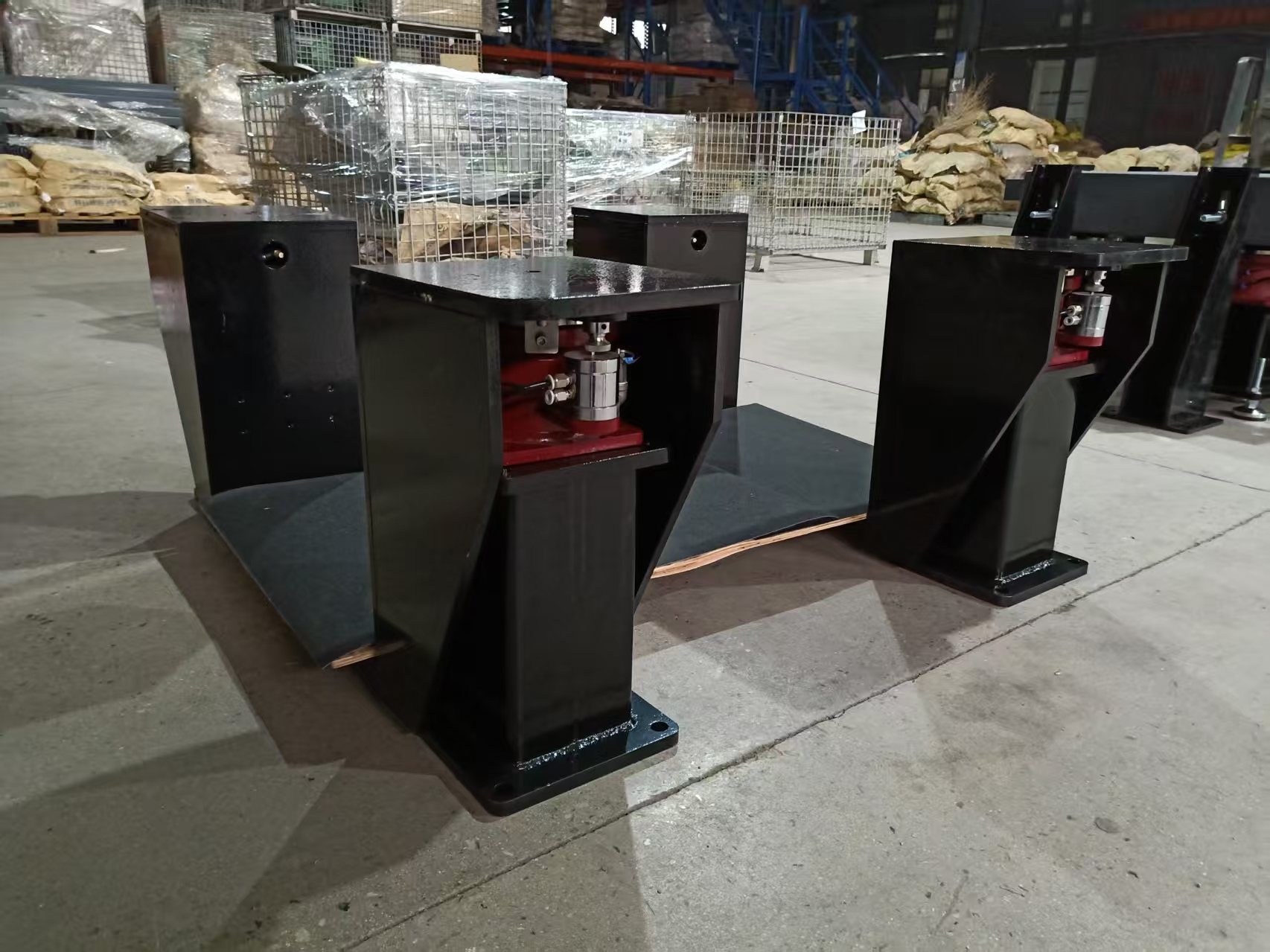 The cradle-type platform of the ALJ-54 type air-float vibration isolator